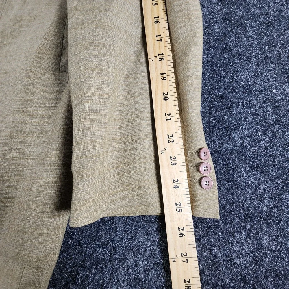 Structure this 44r